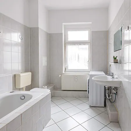 Apartment Enjoy Your With Dkn - Mon-sun - Late Night Check-in - Multilanguage - Near Railway Station - Witamy Serdecznie
