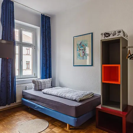 Enjoy Your With Dkn - Mon-sun - Late Night Check-in - Multilanguage - Near Railway Station - Witamy Serdecznie Apartment Leipzig